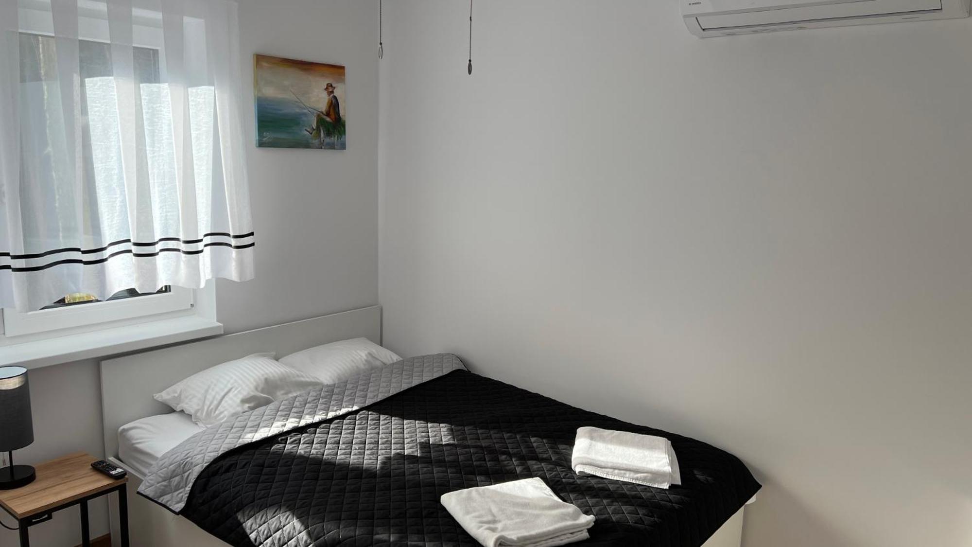Grey House Apt Boszkowo Eksteriør billede