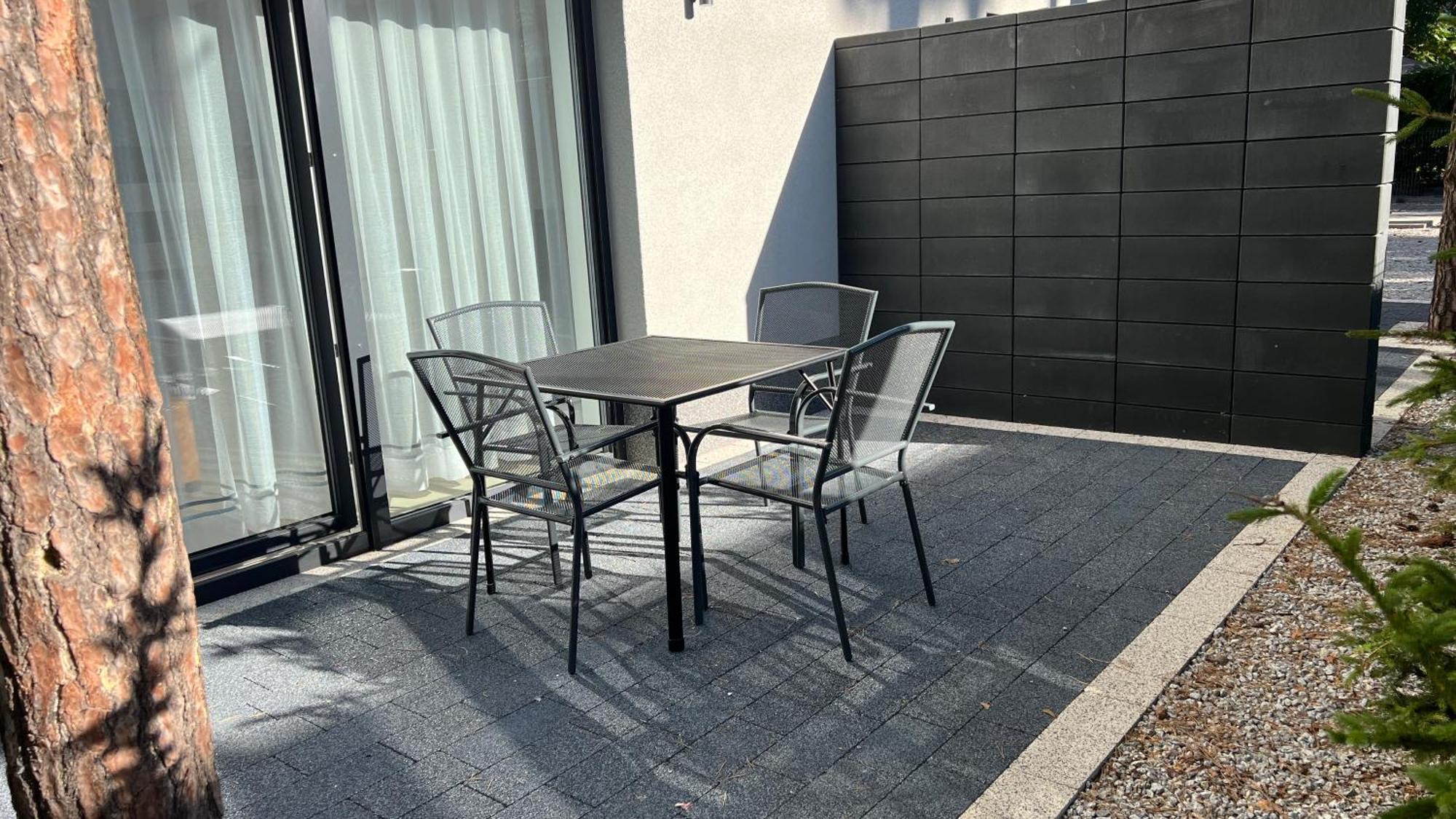 Grey House Apt Boszkowo Eksteriør billede